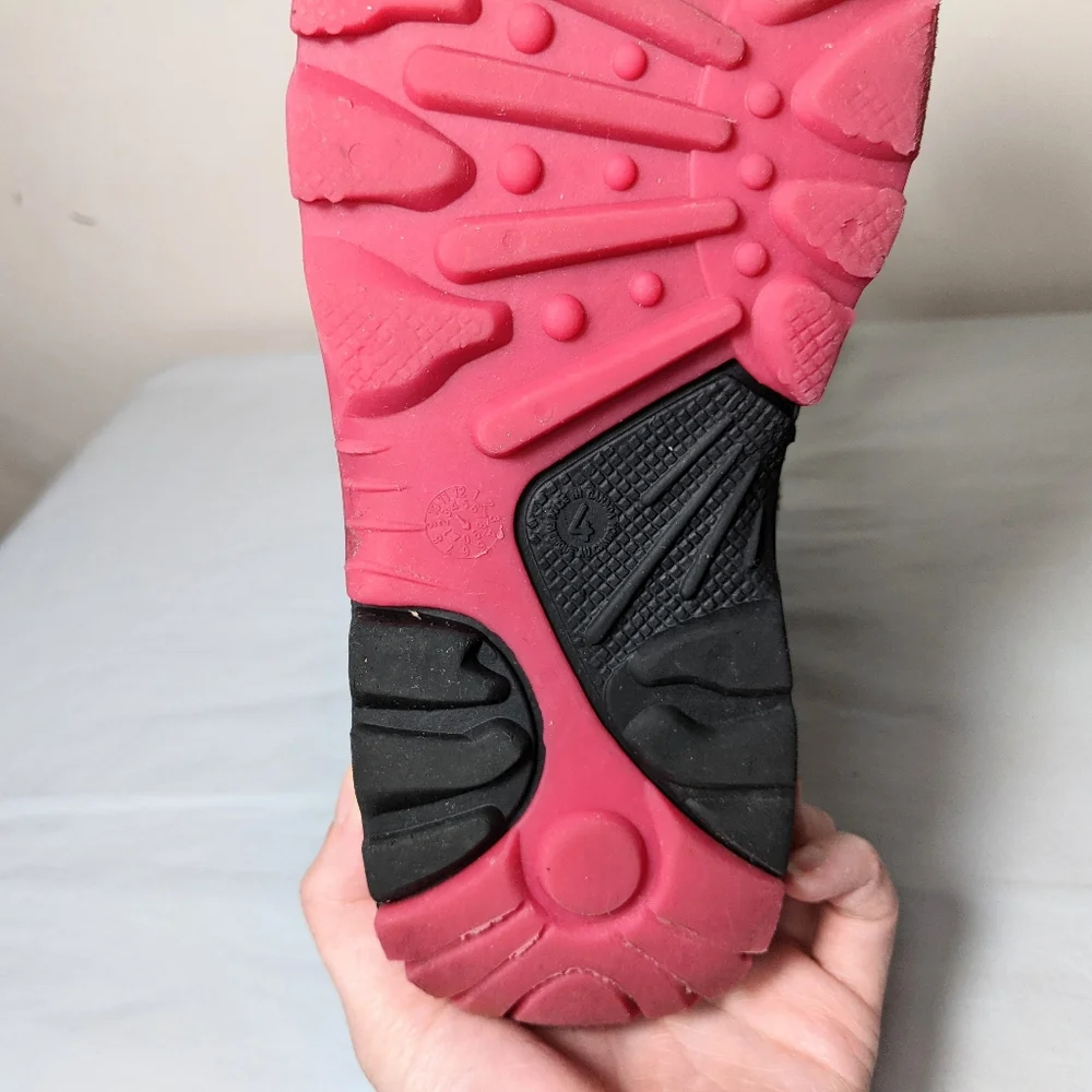 Kamik Girls SnowGypsy 4 Insulated Snow Boots size 4
